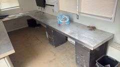 21' x 8'6" Office Trailer