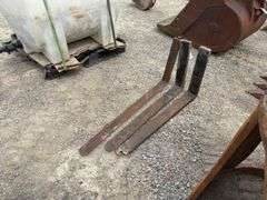 (3) Pallet Forks