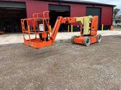 2008  JLG  E300AJP  Boom Lift