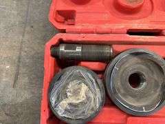 Milwaukee 2 1/2”- 4” Knockout Set