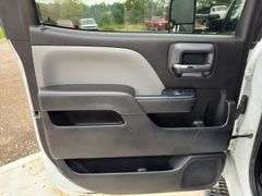 2016  Chevrolet  Silverado 3500HD  Crew Cab Pickup