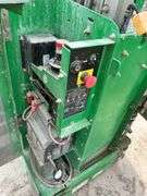Genie  Rounabout  Personnel Lift