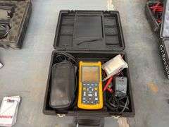 Fluke 123 Scopemeter Kit w/ Fluke 80i-1000s AC Current Probe