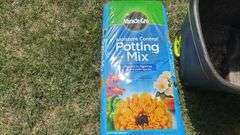 Easy Go XL Multipurpose Cart & Bag of Potting Soil