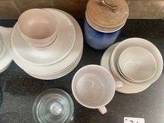 Pyrex, Pampered Chef’s Measuring Cups & Assorted Plates & Bowls