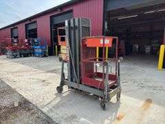 Handy Herman  24D  Man Lift