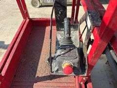 (2) MEC 1330 Scissor Lifts MEC  1330 SE  Scissor Lift