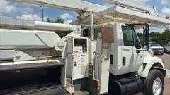 2007  International  7400  Bucket Truck