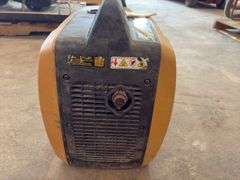 Cat INV2000 Generator