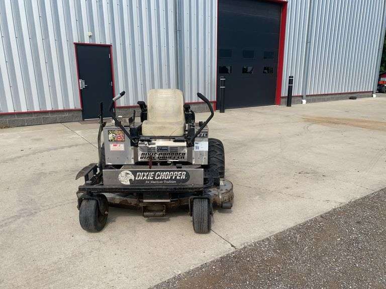Dixie Chopper  XT3200  Zero-Turn Mower