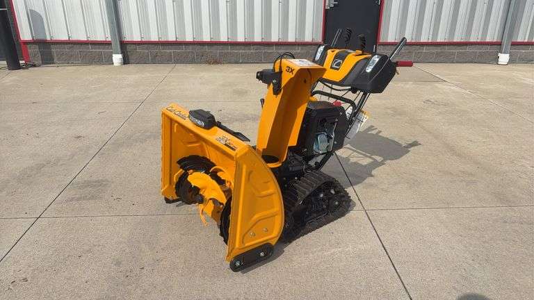 2023  Cub Cadet  3X30 Trac  Snowblower