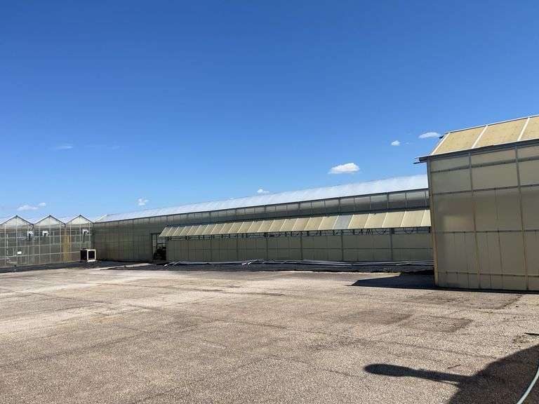 Rough Brothers 96' X 300' 4-Bay & 48' X 180' 2-Bay Greenhouse