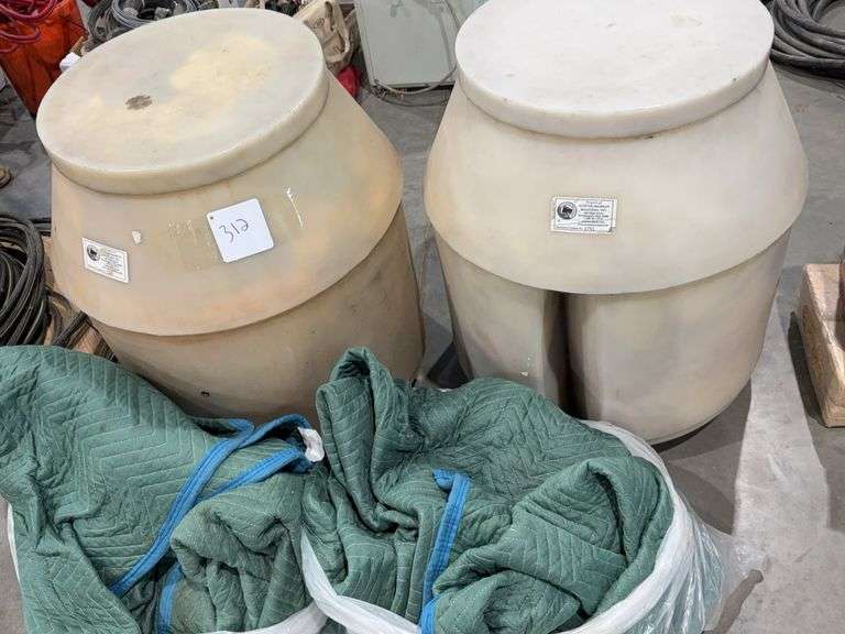 Moving Rags Assorted Moving Blankets & Rags - RES Auction Services