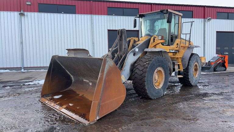 Volvo  L120F  Wheel Loader