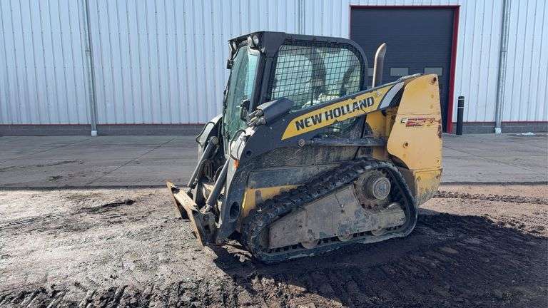 2015  New Holland  C227  Skid Loader