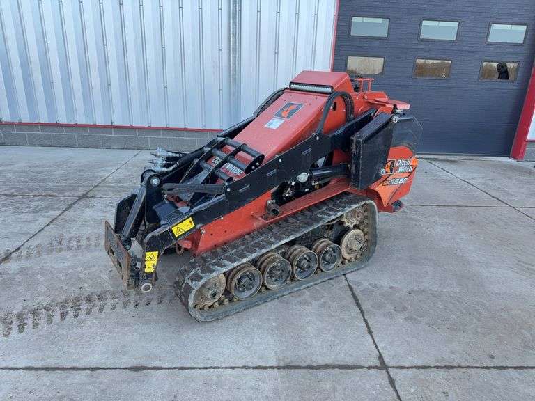 2020  Ditch Witch  SK1550  Stand-On Skid Loader