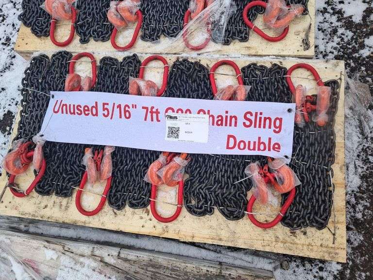 (8) 7' Lifting Chains