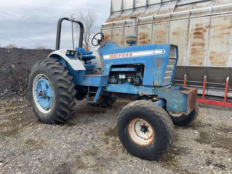 Ford  8000  2WD Tractor