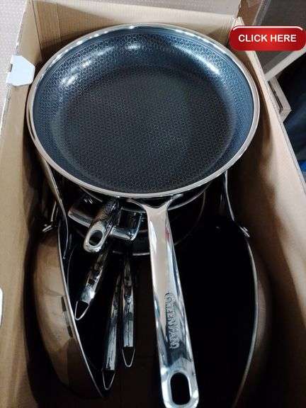 Mixed lot of pots and pans - Rideau Auctions