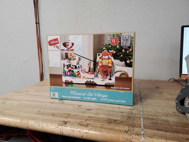Disney Musical Ski Village | Like New