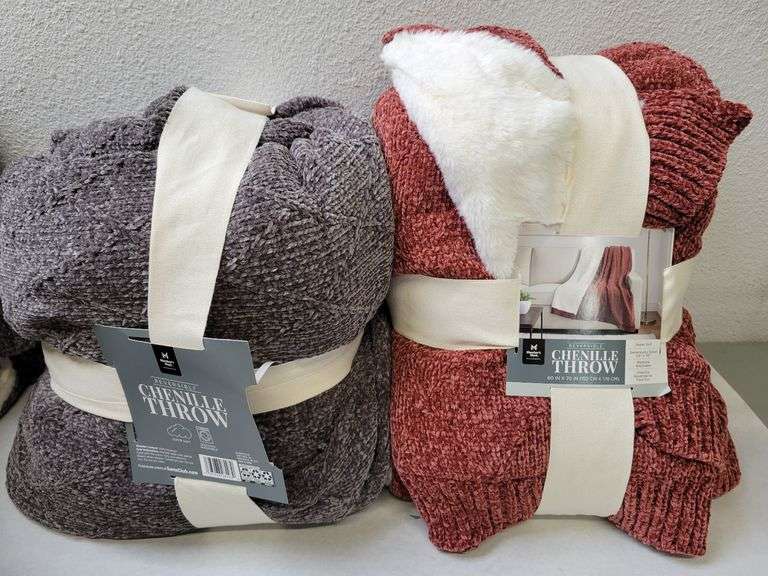 Member's Mark Chenille Faux Fur Throw, 60" x 70", Bundle of 2, Open Box