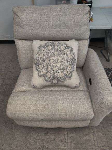 Mcpherson Powered Lay Flat Recliner, Tested, Like New