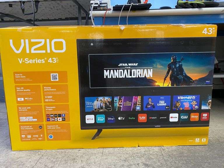 VIZIO 43" 4K UHD HDR LED Smart TV, V435J01 , Like New/Open Box Rio