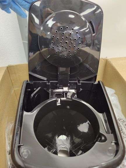 Cuisinart 12-cup Programmable Thermal Coffeemaker , Contains Defect