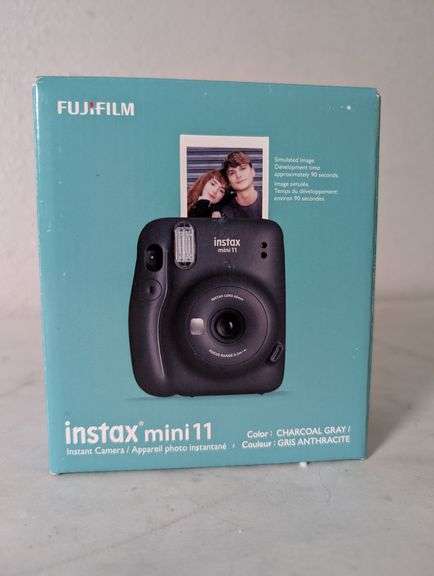 Fujifilm Instax Mini 11 Instant Camera , Like New