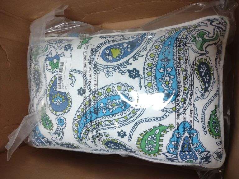 Throw Pillow Set , Open Box