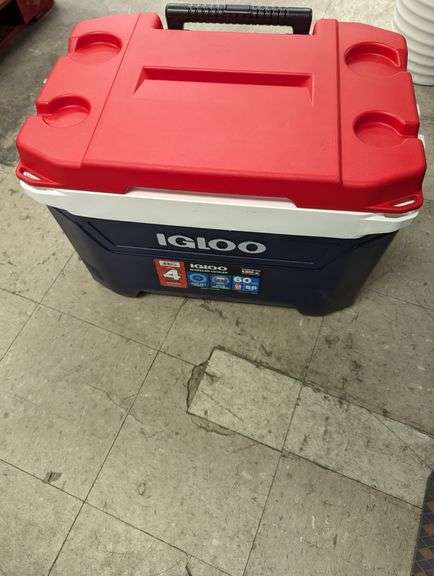 Igloo Cooler , Visually Used