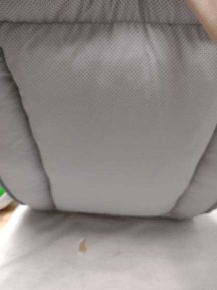 40x30in Dog Bed , Like New/Open Box