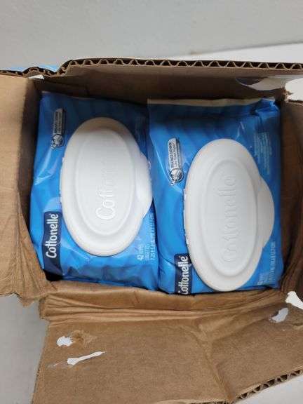 Cottonelle Flushable Wipes , Like New/Open Box