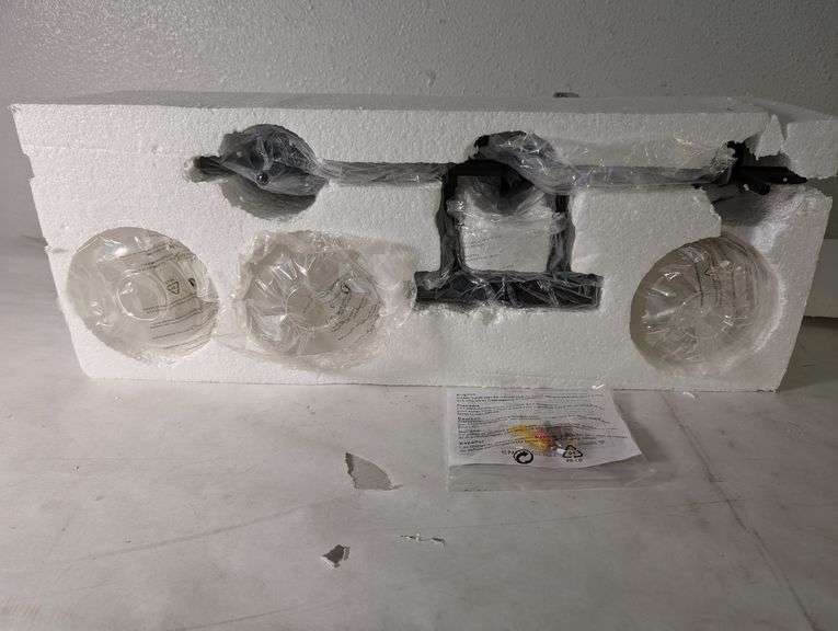 VONLUCE Bathroom Vanity Light , Like New