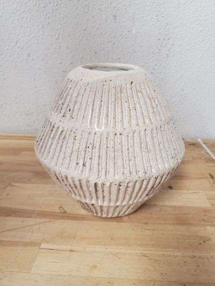 Pottery Vase , Like New/Open Box