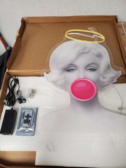 Wall Decor , Open Box