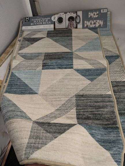 Member's Mark EverWash Washable Accent & Runner Rugs, Like New