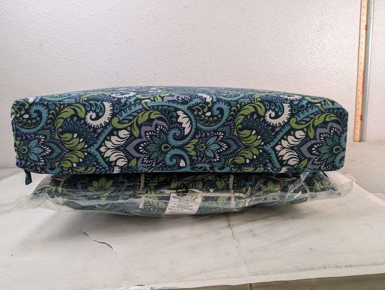 Arden Selections 24" x 24" 2pc. Outdoor Lounge Chair Cushion, Like New