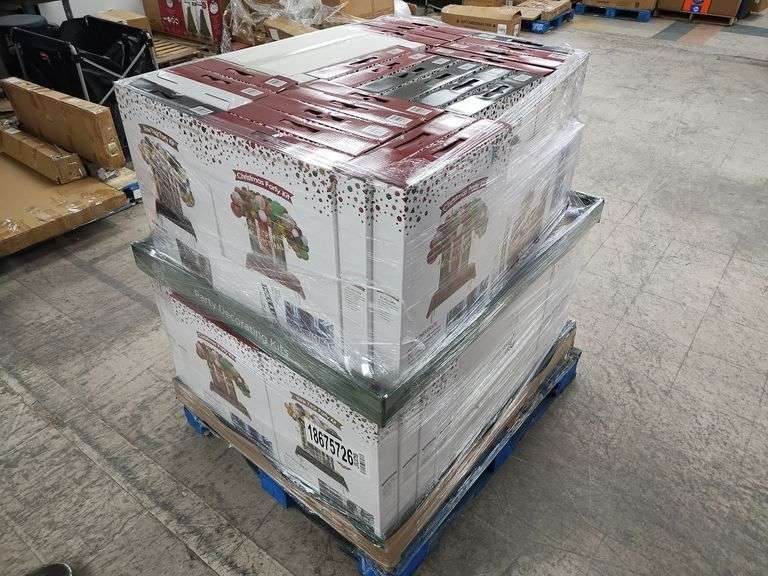 Pallet: Members Mark Christmas & New Years Party Decorating Kits | Like New
