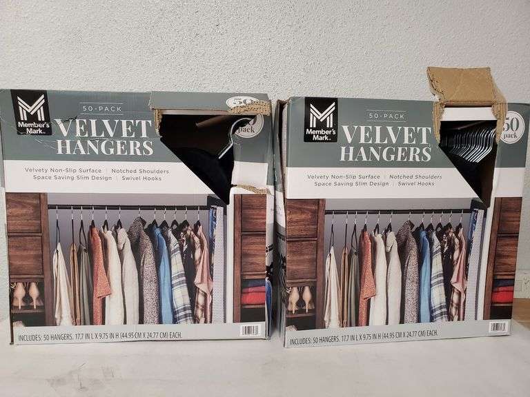 Member's Mark Velvet Hangers, 100 Ct. | Like New