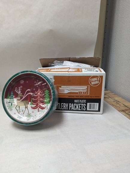 Members Mark Plastic/Paper Food Service Bundle | Open Box | (See Condition Notes)