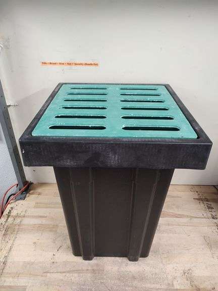 NATOTELA Catch Basin, 17.5" x 17.5" x 25" | Open Box