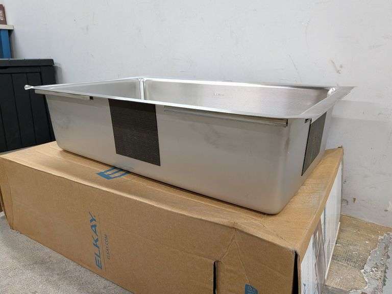 Elkay Greenwood Drop-in or Undermount 33" x 22" Stainless Steel Single Bowl 18-Gauge Kitchen Sink | Open Box | (See Condition Notes)