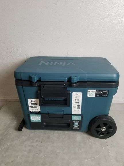 NINJA Frost Vault 45QT Cooler With Puncture Resistant All-Terrain Wheels | Open Box