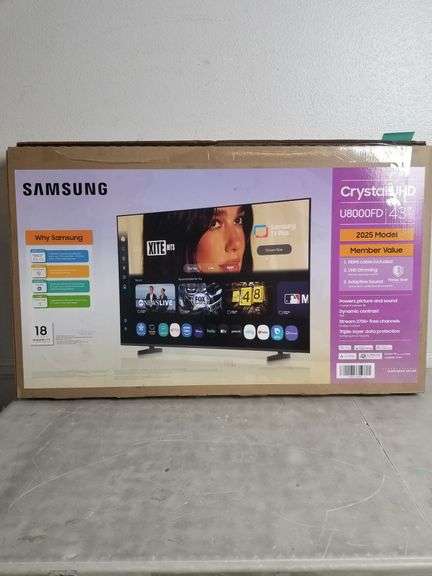 SAMSUNG 43" 4K Crystal UHD Smart TV UN43U800FD | Open Box