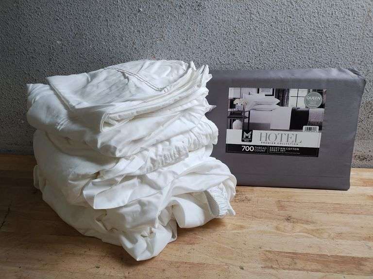 MEMBERS MARK Hotel Premium Collection, Grey, Q & White, K | Open Box | (See Condition Notes)