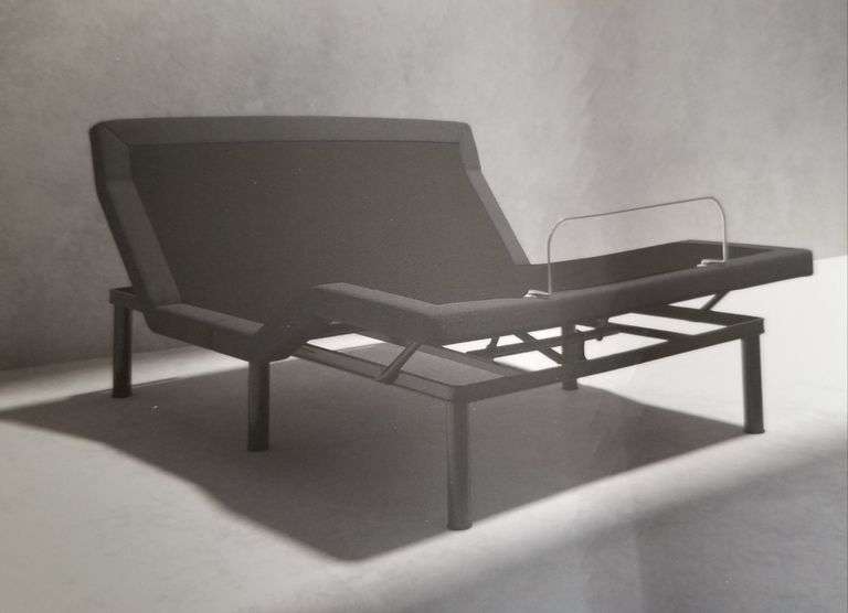 MEMBER'S MARK Adjustable Bed Base Premier Twin Extra Long, 38