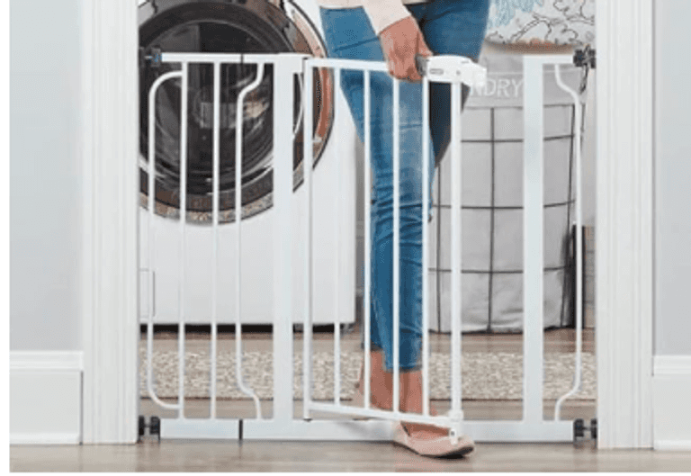 REGALO Extra Wide Baby Gate 29 x 38.5 x 30" | Open Box | (See Condition Notes)