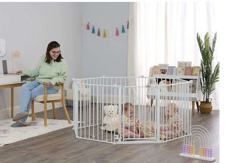 REGALO Adjustable Safety Gate 194 x 28" | Like New