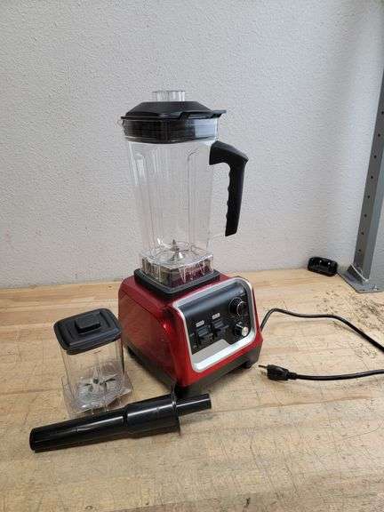 Red Plug-In Heavy Duty Blender w/ Timer, 19